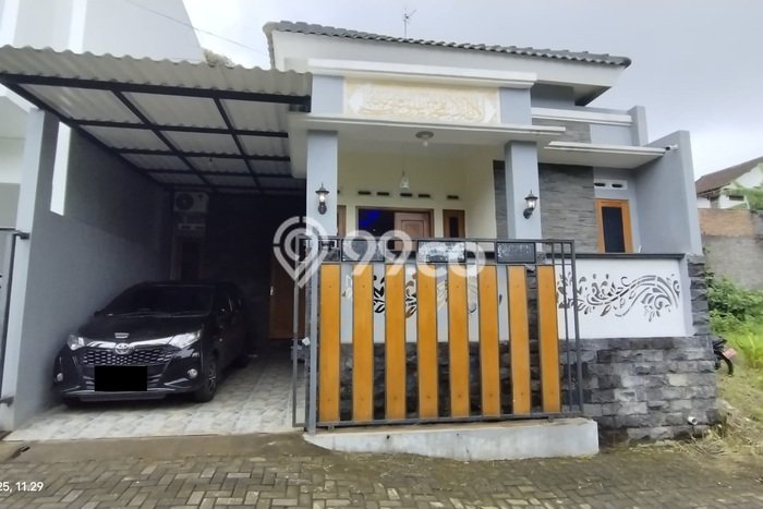 For Sale Rumah 3 Kamar Lokasi Strategis Nyaman dan Strategis di Sidomukti For Sale Rumah 3 Kamar Lokasi Strategis Nyaman dan Strategis di Sidomukti