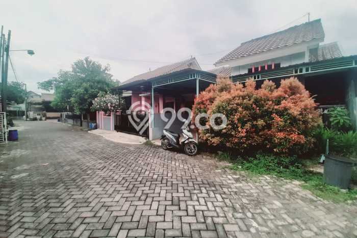 HARGA SPESIAL! Rumah Minimalis di Tembalang, Semarang, LT 123m2m² LB 90m2m² Bisa Nego! HARGA SPESIAL! Rumah Minimalis di Tembalang, Semarang, LT 123m2m² LB 90m2m² Bisa Nego!
