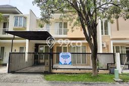 Rumah Mewah Siap Huni LT 162m2 di Wiyung, Surabaya Rumah Mewah Siap Huni LT 162m2 di Wiyung, Surabaya