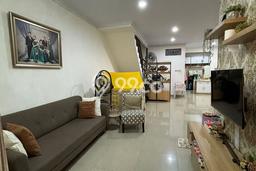 Rumah Nyaman di Rawa Buaya, Jakarta Barat, Luas 102m² Bangunan 120m² Rumah Nyaman di Rawa Buaya, Jakarta Barat, Luas 102m² Bangunan 120m²