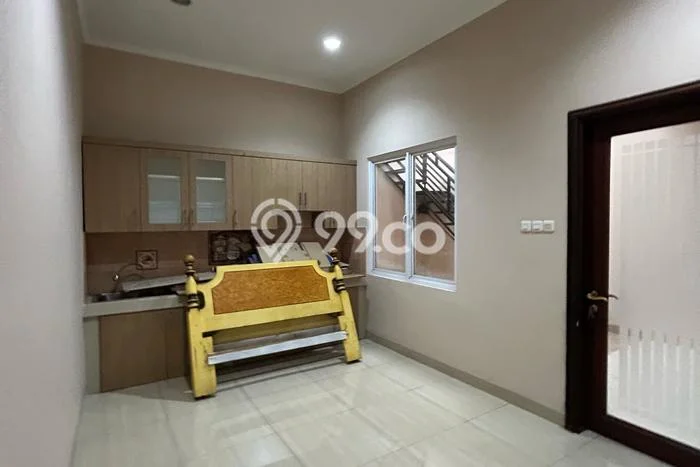 Rumah Luas Asri 3 KT Siap Huni di Rawa Buaya Jakarta Barat Rumah Luas Asri 3 KT Siap Huni di Rawa Buaya Jakarta Barat