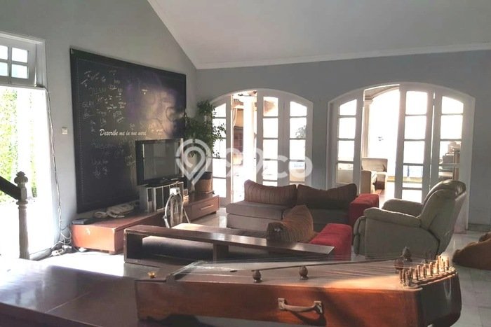 Rumah Elit Modern Siap Huni di Mampang Jakarta Selatan Rumah Elit Modern Siap Huni di Mampang Jakarta Selatan