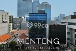 AREA KOMERSIAL! Kantor Kawasan Menteng, Luas 3500m2m², Posisi Premium AREA KOMERSIAL! Kantor Kawasan Menteng, Luas 3500m2m², Posisi Premium
