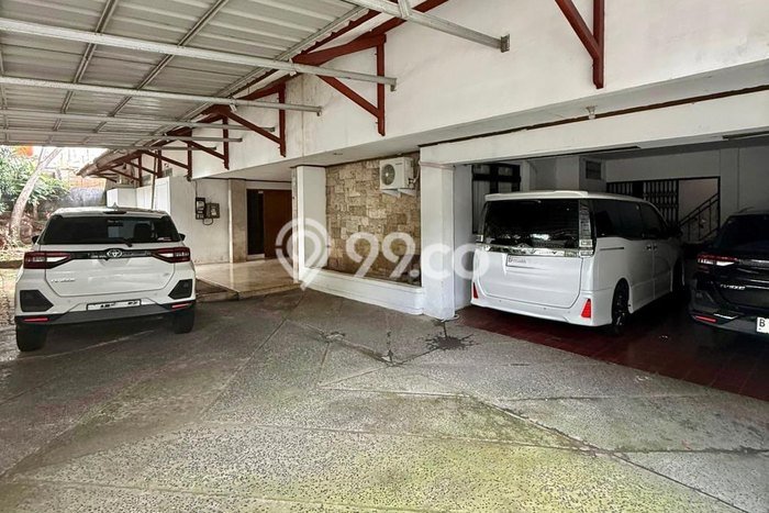 Rumah Mewah LB 355m2 Siap Huni Desain Elegan di Radio Dalam, Jakarta Selatan Rumah Mewah LB 355m2 Siap Huni Desain Elegan di Radio Dalam, Jakarta Selatan