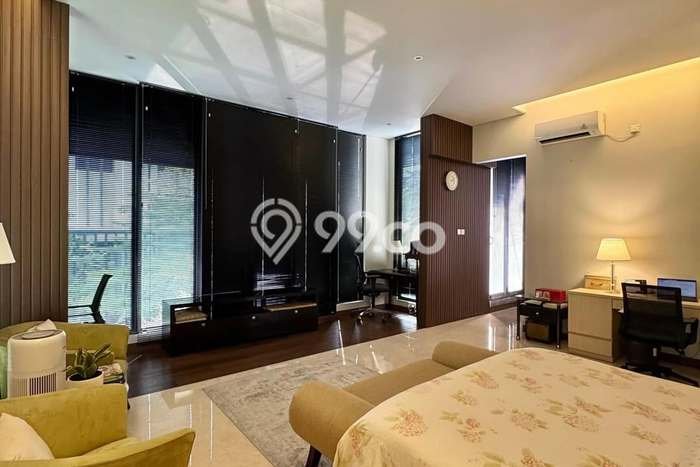 Jual Rumah Mewah Megah Dengan View Cantik di Kemang, Jakarta Selatan Jual Rumah Mewah Megah Dengan View Cantik di Kemang, Jakarta Selatan