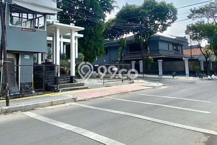 FOR SALE! Komersial di Tebet Jakarta Selatan, LT 276m2, LB 350m2 FOR SALE! Komersial di Tebet Jakarta Selatan, LT 276m2, LB 350m2