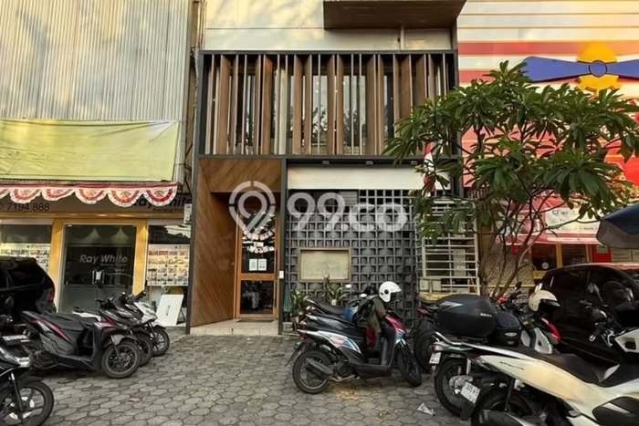 INVESTASI CERDAS! Ruko di Kemang, Luas 250m², Lokasi Mainroad INVESTASI CERDAS! Ruko di Kemang, Luas 250m², Lokasi Mainroad