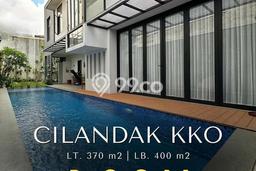 Dijual Rumah Mewah Exclusive di Cilandak, Jakarta Selatan Dijual Rumah Mewah Exclusive di Cilandak, Jakarta Selatan