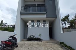Rumah Modern 3 KT di Setiabudi Bandung Unfurnished Rumah Modern 3 KT di Setiabudi Bandung Unfurnished