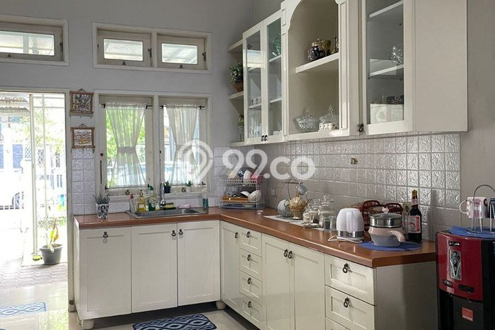 Siap Huni Rumah Mewah 4 Kamar di Batununggal Dekat ke Mana Pun Siap Huni Rumah Mewah 4 Kamar di Batununggal Dekat ke Mana Pun