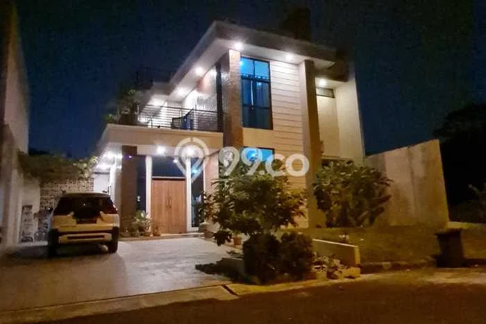 Dijual Rumah Mewah Megah Dengan View Cantik di Grand Wisata, Bekasi Dijual Rumah Mewah Megah Dengan View Cantik di Grand Wisata, Bekasi