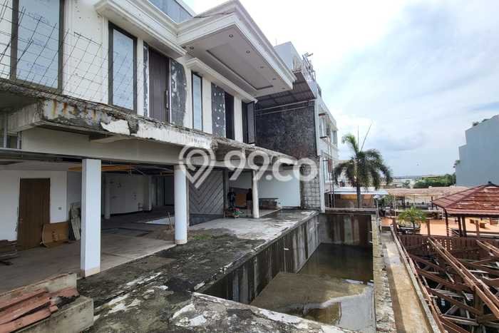 Rumah Luxury Modern Siap Huni di Pantai Mutiara Jakarta Utara Rumah Luxury Modern Siap Huni di Pantai Mutiara Jakarta Utara