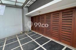 Jual Rumah Luas Elegan Dengan View Cantik di Pluit, Jakarta Utara Jual Rumah Luas Elegan Dengan View Cantik di Pluit, Jakarta Utara