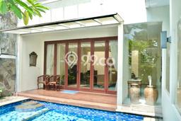 Jarang Ada! Rumah Sewa 4 Kamar Nyaman Siap Huni Ampera Jarang Ada! Rumah Sewa 4 Kamar Nyaman Siap Huni Ampera