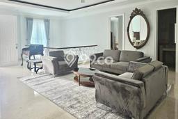 Hunian Bagus Disewakan di Pondok Indah, Jakarta Selatan LT 450m2, LB 400m2 Hunian Bagus Disewakan di Pondok Indah, Jakarta Selatan LT 450m2, LB 400m2