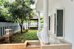 Rumah di Pondok Indah, 3 KM, Dekat Fasilitas Umum, Luas 300m2m² Bangunan 280m2m² Rumah di Pondok Indah, 3 KM, Dekat Fasilitas Umum, Luas 300m2m² Bangunan 280m2m²