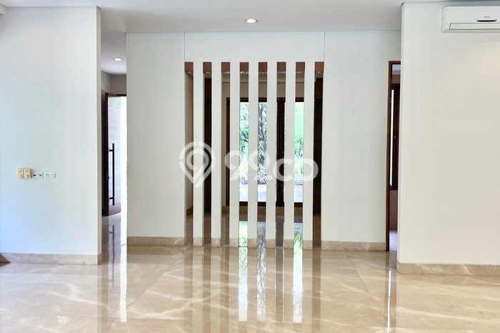 Hunian Strategis Disewakan 5 Kamar di Cilandak Boleh Nego Hunian Strategis Disewakan 5 Kamar di Cilandak Boleh Nego