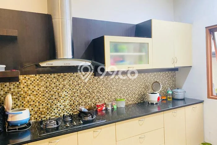 Rumah Luxury Modern Tanpa Renovasi di Kota Wisata Bogor Rumah Luxury Modern Tanpa Renovasi di Kota Wisata Bogor