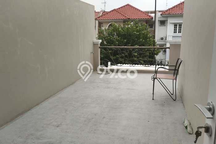 Jual Rumah Luas Elegan Dengan View Eksklusif di Kota Wisata, Bogor Jual Rumah Luas Elegan Dengan View Eksklusif di Kota Wisata, Bogor
