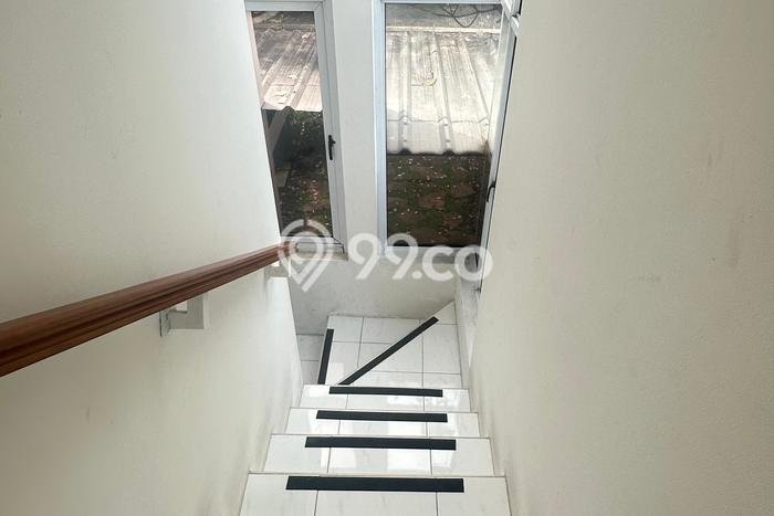 Ready to Use! Premium House LT 151m2 Desain Modern di Kota Wisata Ready to Use! Premium House LT 151m2 Desain Modern di Kota Wisata
