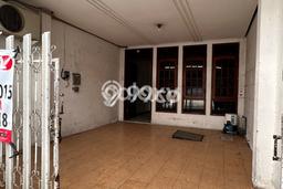 Jual Rumah Favorit Siap Huni LB 288m2 di Simokerto, Surabaya Jual Rumah Favorit Siap Huni LB 288m2 di Simokerto, Surabaya