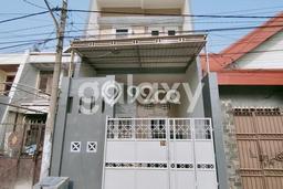 Rumah Strategis Modern Lb 165m2 di Tambaksari, Surabaya Rumah Strategis Modern Lb 165m2 di Tambaksari, Surabaya