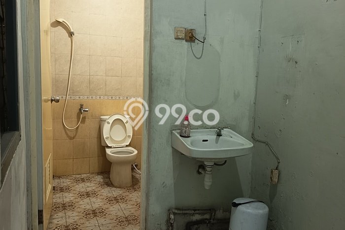 Area Ramai! Ruko Dijual di Simokerto untuk Bisnis Luas Bangunan 255m2 Area Ramai! Ruko Dijual di Simokerto untuk Bisnis Luas Bangunan 255m2