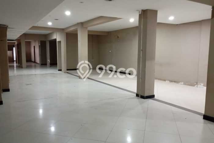 Disewakan! Rumah 3 Kamar Tidur &
3 Kamar Mandi di Diponegoro, Surabaya Disewakan! Rumah 3 Kamar Tidur &
3 Kamar Mandi di Diponegoro, Surabaya
