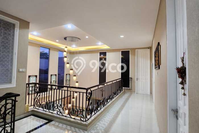 Sewa Rumah Harga Terjangkau di Citraland Surabaya Punya 6 Kamar Tidur Sewa Rumah Harga Terjangkau di Citraland Surabaya Punya 6 Kamar Tidur