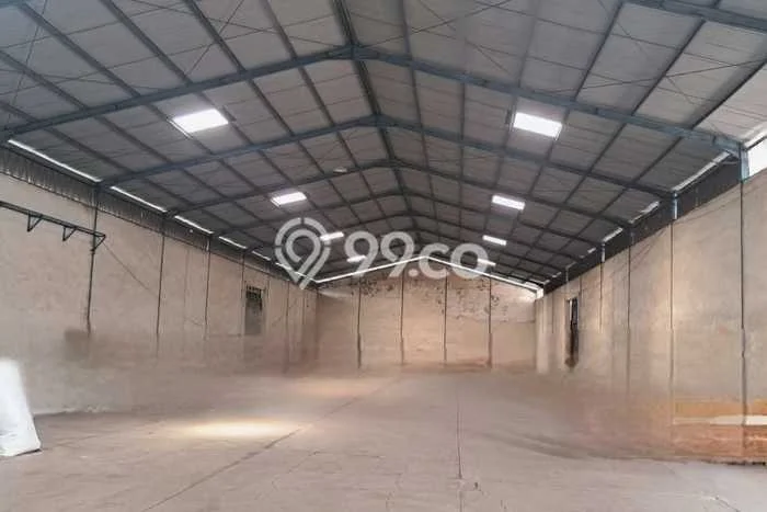 Jual Gudang di Krian, Luas 2000m2m², Area Berkembang, Mainroad Jual Gudang di Krian, Luas 2000m2m², Area Berkembang, Mainroad