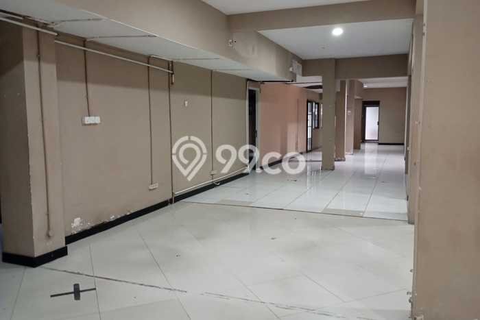 Disewakan! Rumah 3 Kamar Tidur &
3 Kamar Mandi di Diponegoro, Surabaya Disewakan! Rumah 3 Kamar Tidur &
3 Kamar Mandi di Diponegoro, Surabaya