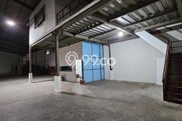 Unit Gudang Disewa Lokasi Gresik, Gresik Spesifikasi Luas Bangunan 3000m2 Unit Gudang Disewa Lokasi Gresik, Gresik Spesifikasi Luas Bangunan 3000m2