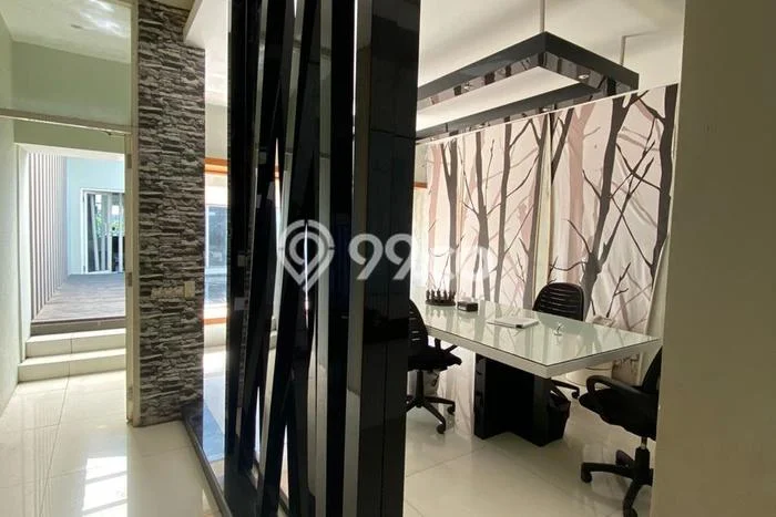 Ruko Dijual di Surabaya LT 216m2 & LB 500m2 Lokasi Terbaik! Ruko Dijual di Surabaya LT 216m2 & LB 500m2 Lokasi Terbaik!