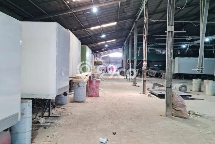 Unit Gudang Disewa Lokasi Menganti, Gresik Spesifikasi Luas Bangunan 4600m2 Unit Gudang Disewa Lokasi Menganti, Gresik Spesifikasi Luas Bangunan 4600m2