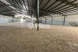 Unit Gudang Disewakan di Margomulyo di Area Ramai & Strategis Unit Gudang Disewakan di Margomulyo di Area Ramai & Strategis