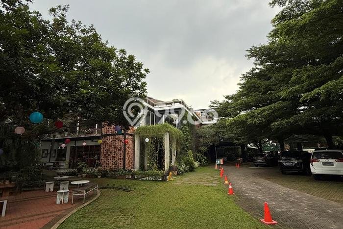 Jual Rumah Mewah Megah Dengan View Cantik di Ragunan, Jakarta Selatan Jual Rumah Mewah Megah Dengan View Cantik di Ragunan, Jakarta Selatan
