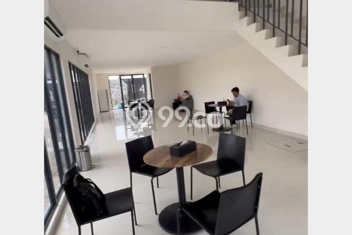Ruko Bagus Dijual LB 255m2 Lokasi Strategis Tangerang Area Cocok untuk Berbisnis Ruko Bagus Dijual LB 255m2 Lokasi Strategis Tangerang Area Cocok untuk Berbisnis