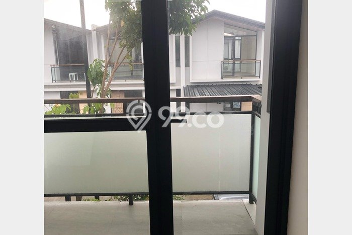Rumah Modern 3 KT di Gading Serpong Tangerang Semi Furnished Rumah Modern 3 KT di Gading Serpong Tangerang Semi Furnished