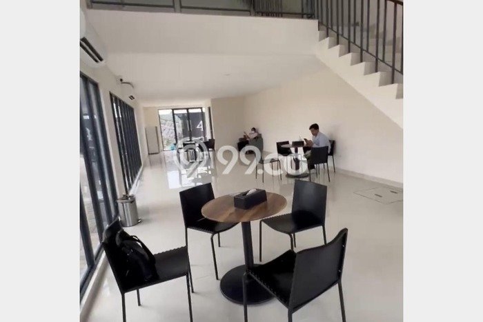 Kantor Dijual di Tangerang LT 100m2 & LB 353m2 Lokasi Terbaik! Kantor Dijual di Tangerang LT 100m2 & LB 353m2 Lokasi Terbaik!