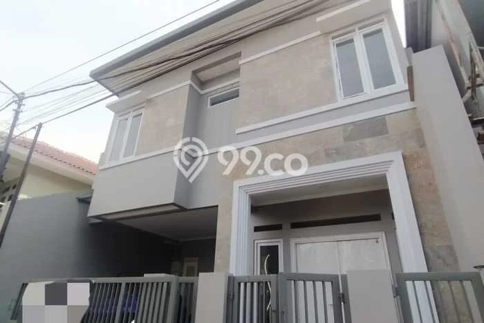 For Sale Rumah 4 Kamar Lokasi Ideal Nyaman dan Strategis di Antapani For Sale Rumah 4 Kamar Lokasi Ideal Nyaman dan Strategis di Antapani