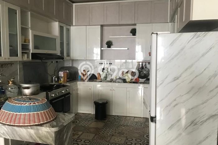 Rumah Elit LB 700m2 Siap Huni Desain Elegan di Dago, Bandung Rumah Elit LB 700m2 Siap Huni Desain Elegan di Dago, Bandung