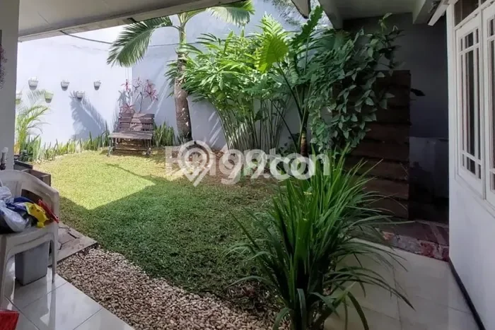 Disewakan! Rumah 2 Kamar Tidur &
1 Kamar Mandi di Dieng, Malang Disewakan! Rumah 2 Kamar Tidur &
1 Kamar Mandi di Dieng, Malang