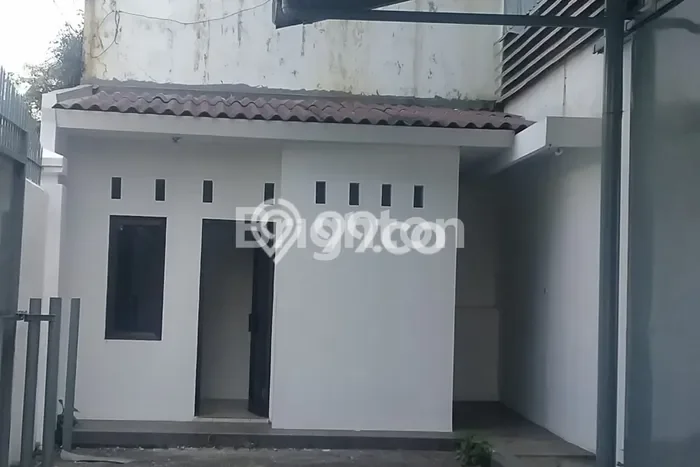 Gudang Disewakan Lokasi Blimbing Malang Harga Spesial! Gudang Disewakan Lokasi Blimbing Malang Harga Spesial!