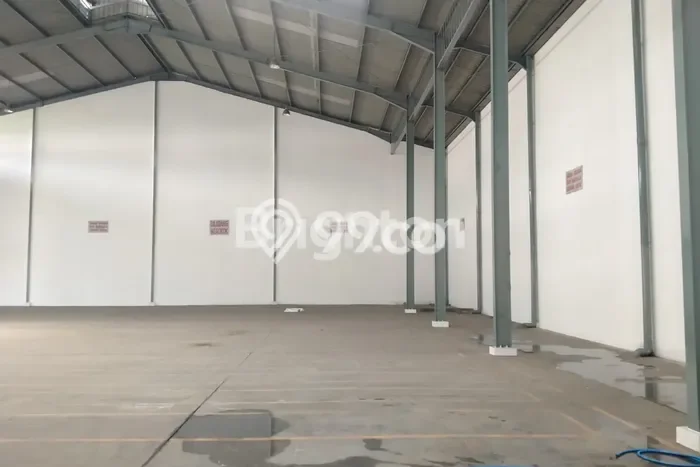 Gudang Disewakan Lokasi Blimbing Malang Harga Spesial! Gudang Disewakan Lokasi Blimbing Malang Harga Spesial!
