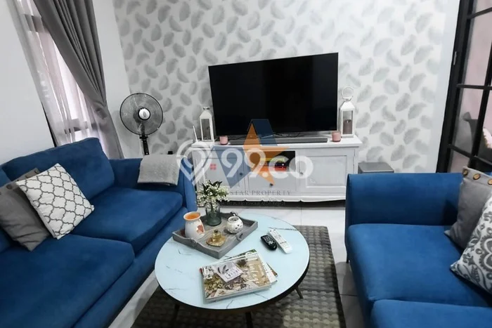 Jual Rumah Eksklusif 4 KT di Graha Raya, Tangerang Selatan Jual Rumah Eksklusif 4 KT di Graha Raya, Tangerang Selatan