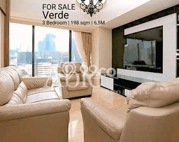 Hunian Apartemen High-Class untuk Dijual di Jakarta Selatan dengan 3 BR & 3 Kamar Mandi Hunian Apartemen High-Class untuk Dijual di Jakarta Selatan dengan 3 BR & 3 Kamar Mandi