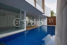For Sale! Premium House LT 264m2 Desain Modern di Pondok Indah For Sale! Premium House LT 264m2 Desain Modern di Pondok Indah