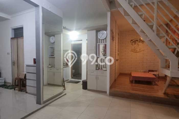 PENAWARAN TERBAIK! Rumah Strategis di , Luas 398m2m² Bangunan 650m2m² PENAWARAN TERBAIK! Rumah Strategis di , Luas 398m2m² Bangunan 650m2m²