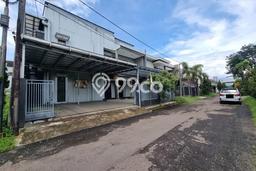 Rumah LT 450m2m² / LB 850m2m² One Gate System di , Bandung Rumah LT 450m2m² / LB 850m2m² One Gate System di , Bandung