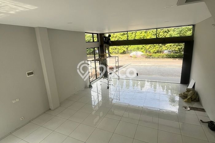 Ruko Dijual di Bandung LT 134m2 & LB 140m2 Lokasi Terbaik! Ruko Dijual di Bandung LT 134m2 & LB 140m2 Lokasi Terbaik!